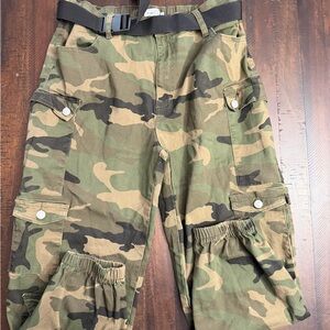 Camouflage Cargo Pants with Belt Size Large